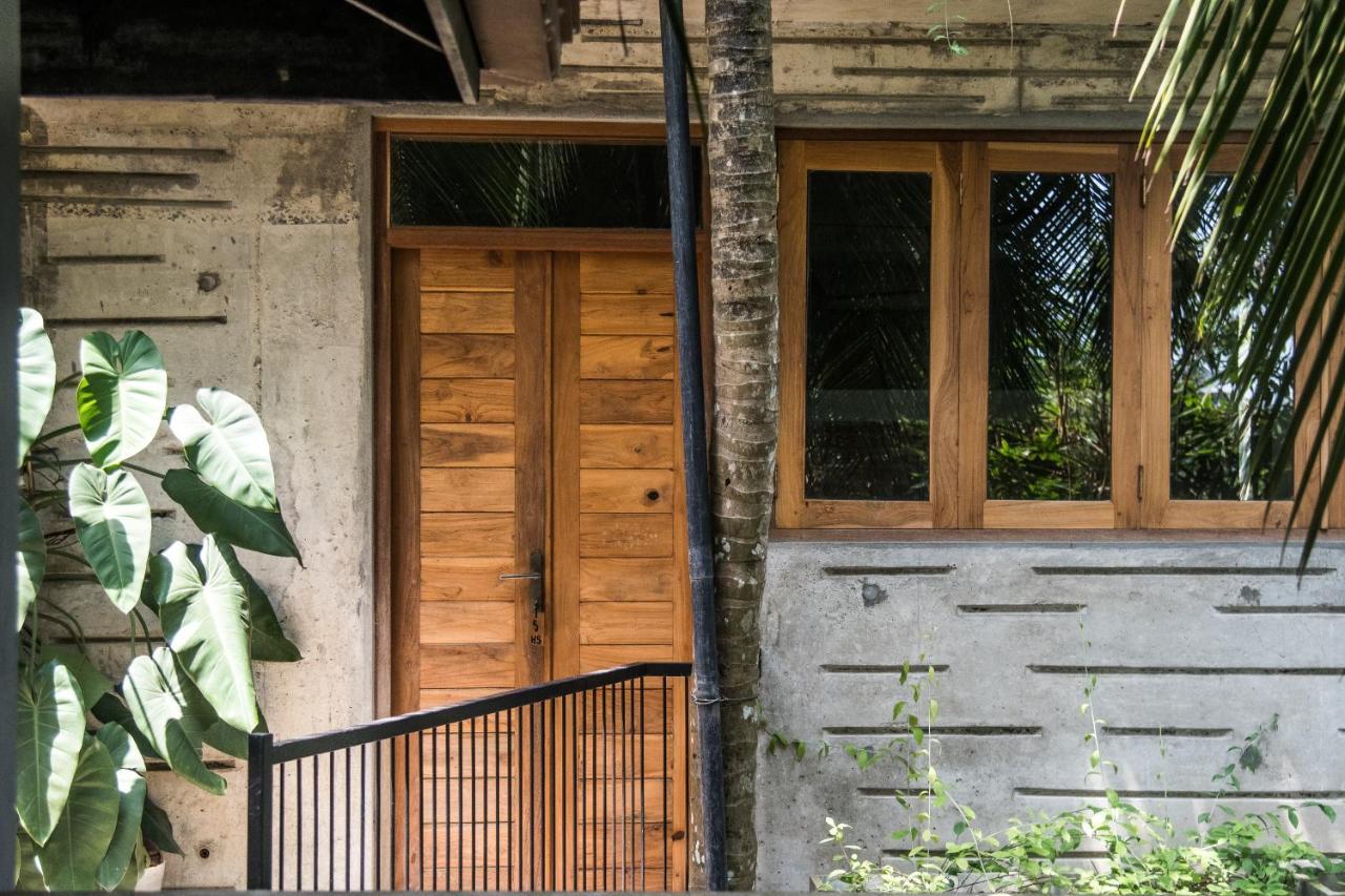 Serene Villa Диквела Екстериор снимка