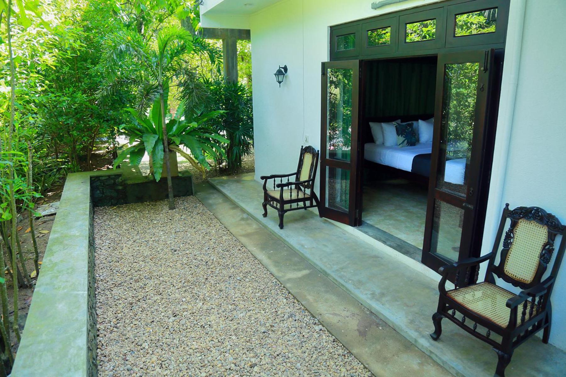 Serene Villa Диквела Екстериор снимка