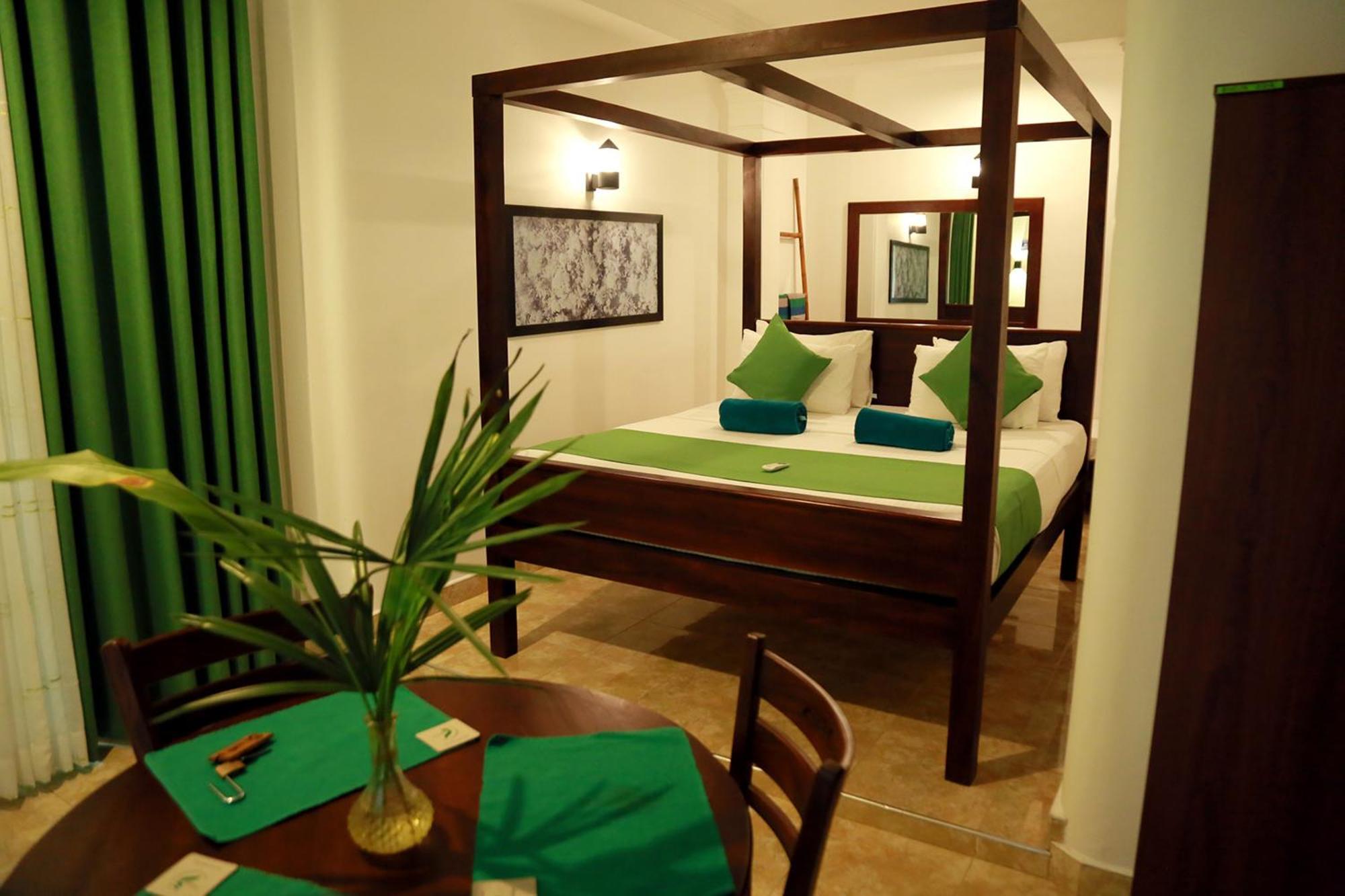 Serene Villa Диквела Екстериор снимка