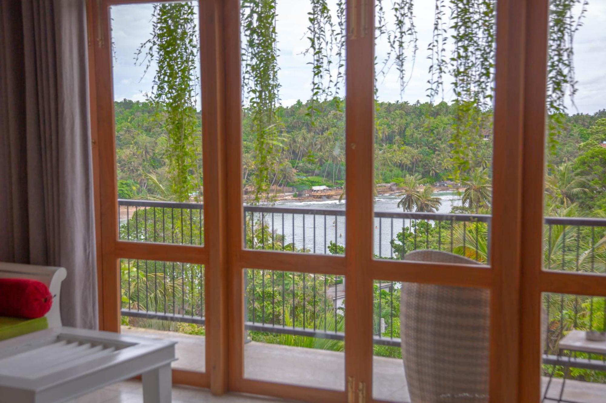 Serene Villa Диквела Екстериор снимка